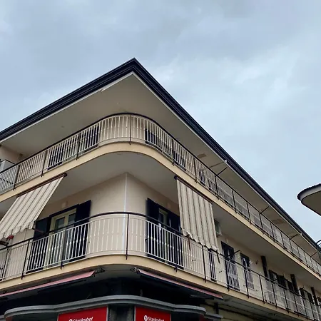Casa Crispino Mansarda N4 Per 3 Persone *